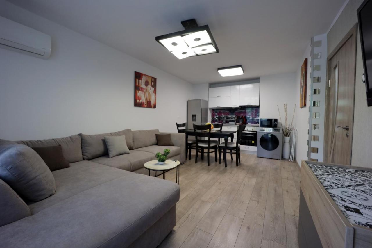 Apartments Relax 3&4 Varna Extérieur photo