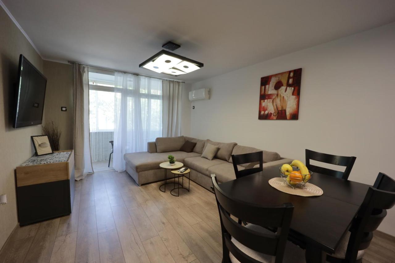 Apartments Relax 3&4 Varna Extérieur photo
