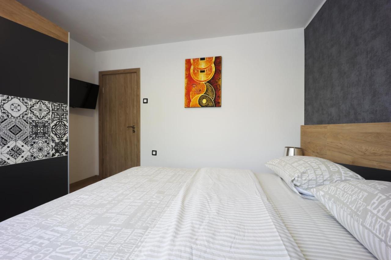 Apartments Relax 3&4 Varna Extérieur photo
